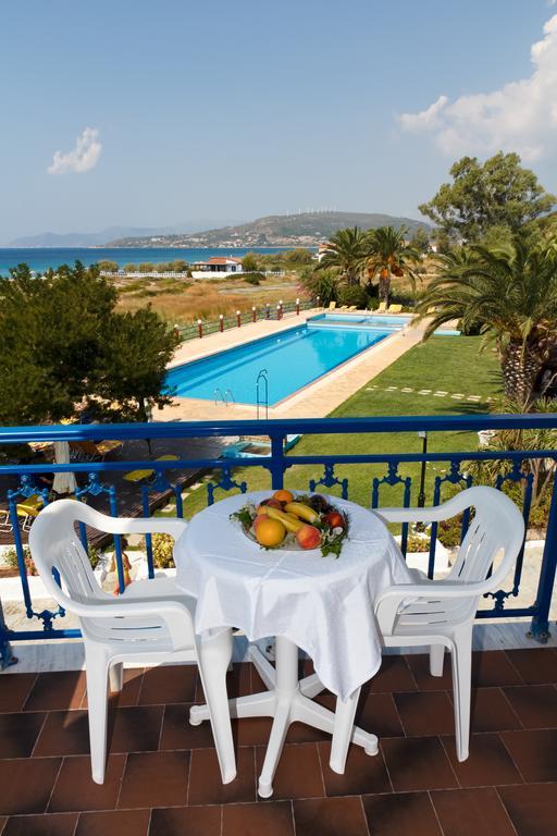 Saint Nicholas Hotel Psili Ammos  Buitenkant foto