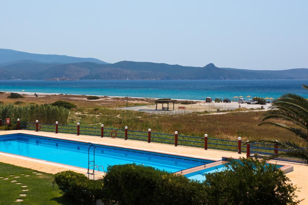 Saint Nicholas Hotel Psili Ammos  Buitenkant foto