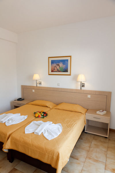 Saint Nicholas Hotel Psili Ammos  Buitenkant foto